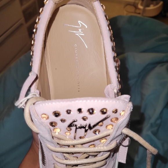 Giuseppe Sneakers - Picture 9 of 10